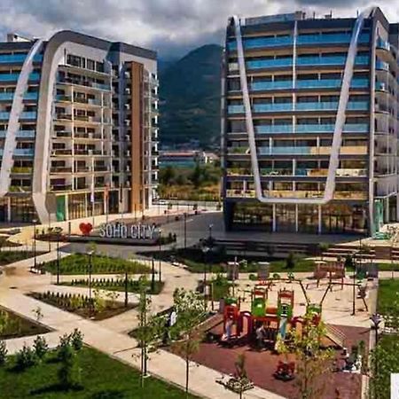 Suncoast Suites Бар Екстериор снимка